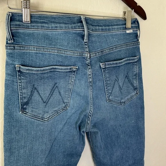 MOTHER The‎ Insider Step Fray Crop Jeans Out of the Blue Size 26 Women’s - Picture 8 of 10